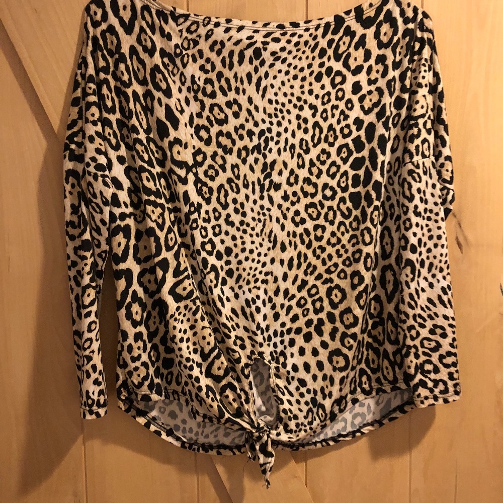 Leopard top